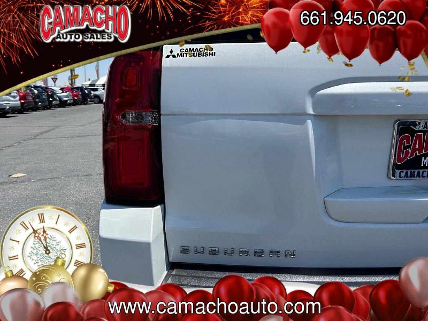2016 WHITE Chevrolet Suburban (1GNSCJKC4GR) with an V8 EcoTec3 5.3 Liter engine, Automatic 6-Spd w/Overdrive transmission, located at 412 Auto Vista Drive, Palmdale, CA, 93551, (661) 945-0620, 34.592636, -118.136681- Photo#11