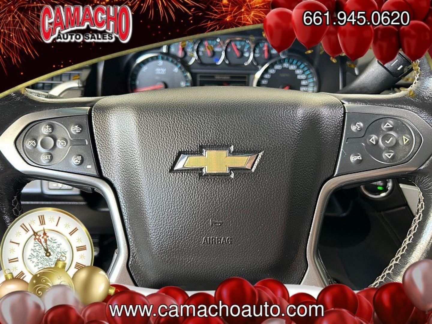2016 WHITE Chevrolet Suburban (1GNSCJKC4GR) with an V8 EcoTec3 5.3 Liter engine, Automatic 6-Spd w/Overdrive transmission, located at 412 Auto Vista Drive, Palmdale, CA, 93551, (661) 945-0620, 34.592636, -118.136681- Photo#20