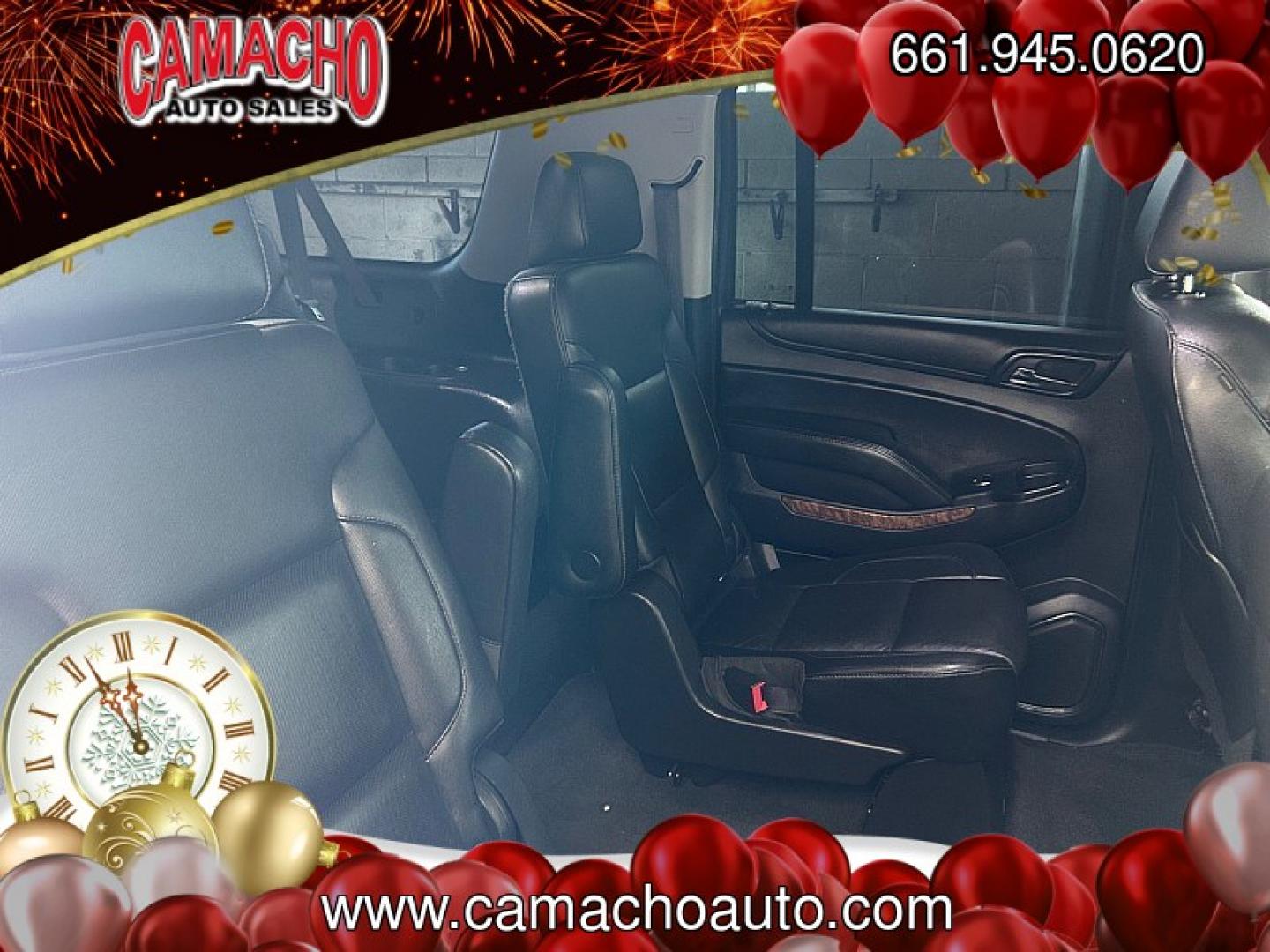 2016 WHITE Chevrolet Suburban (1GNSCJKC4GR) with an V8 EcoTec3 5.3 Liter engine, Automatic 6-Spd w/Overdrive transmission, located at 412 Auto Vista Drive, Palmdale, CA, 93551, (661) 945-0620, 34.592636, -118.136681- Photo#32