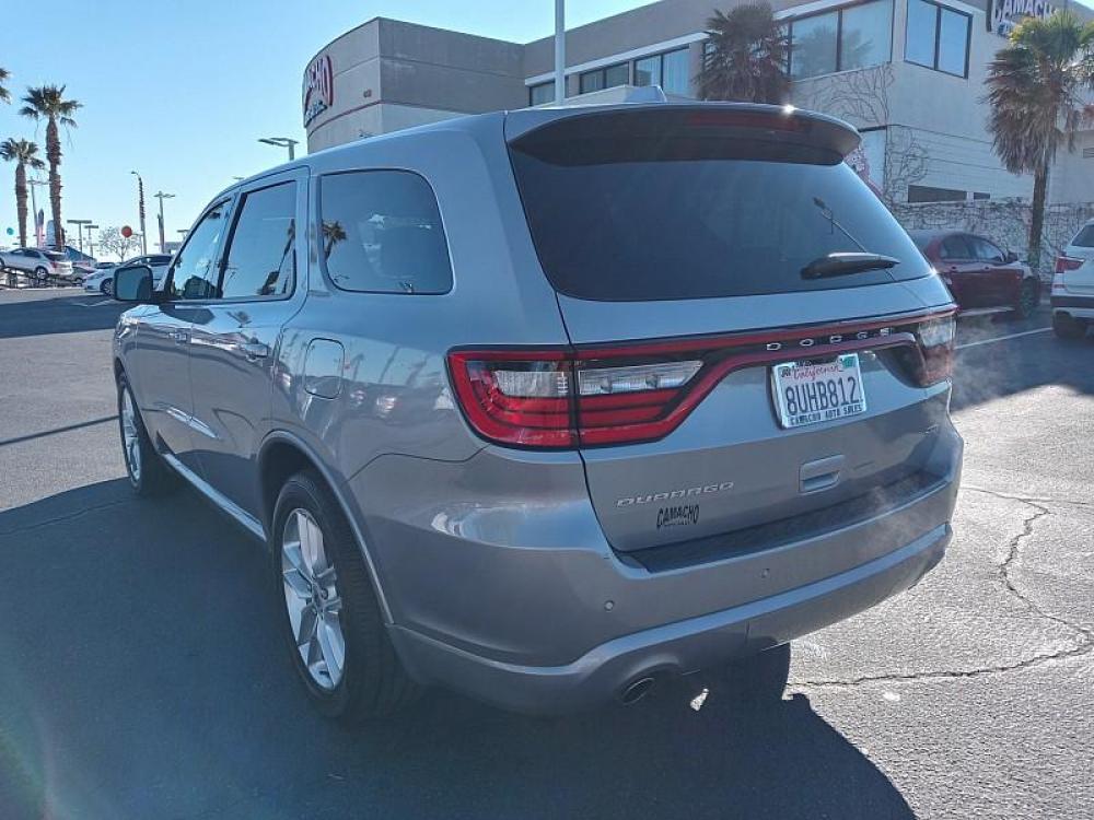 2021 SILVER /BLACK Dodge Durango (1C4RDHDG2MC) with an V6 3.6 Liter engine, Automatic 8-Spd transmission, located at 412 Auto Vista Drive, Palmdale, 93551, (661) 945-0620, 34.592636, -118.136681 - Photo #4