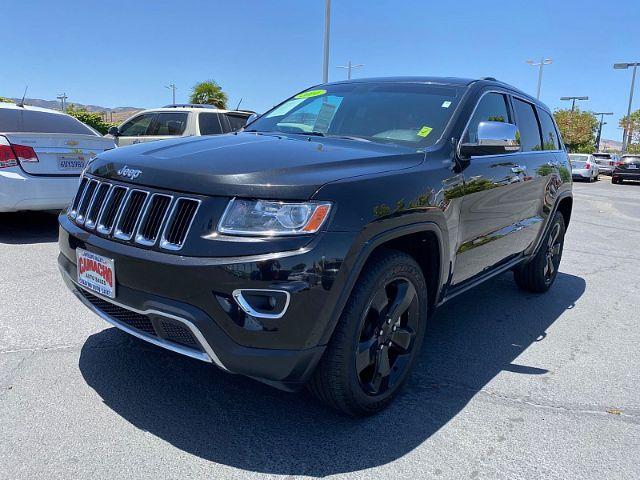 2014 Jeep Grand Cherokee (1C4RJEBM7EC) with an V6 EcoDiesel 3.0T engine, Automatic 8-Spd transmission, located at 412 Auto Vista Drive, Palmdale, 93551, (661) 945-0620, 34.592636, -118.136681 - Photo #4