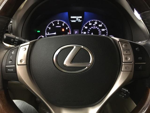 2013 WHITE Lexus RX 350 (2T2ZK1BA9DC) with an V6 3.5 Liter engine, Auto 6-Spd w/Multi-Mode transmission, located at 412 Auto Vista Drive, Palmdale, 93551, (661) 945-0620, 34.592636, -118.136681 - Photo #29