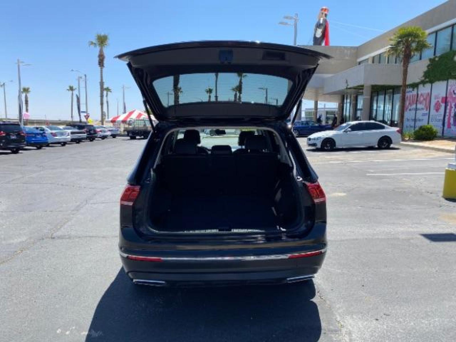 2020 BLACK Volkswagen Tiguan (3VV2B7AX1LM) with an 4-Cyl Turbo 2.0 Liter engine, Automatic 8-Spd w/Tiptronic and Sport Mode transmission, located at 412 Auto Vista Drive, Palmdale, CA, 93551, (661) 945-0620, 34.592636, -118.136681 - Photo #14