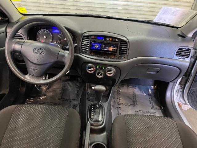 2010 SILVER Hyundai Accent (KMHCM3AC1AU) with an 4-Cyl 1.6 Liter engine, Automatic 4-Spd w/Overdrive transmission, located at 412 Auto Vista Drive, Palmdale, 93551, (661) 945-0620, 34.592636, -118.136681 - Photo #8