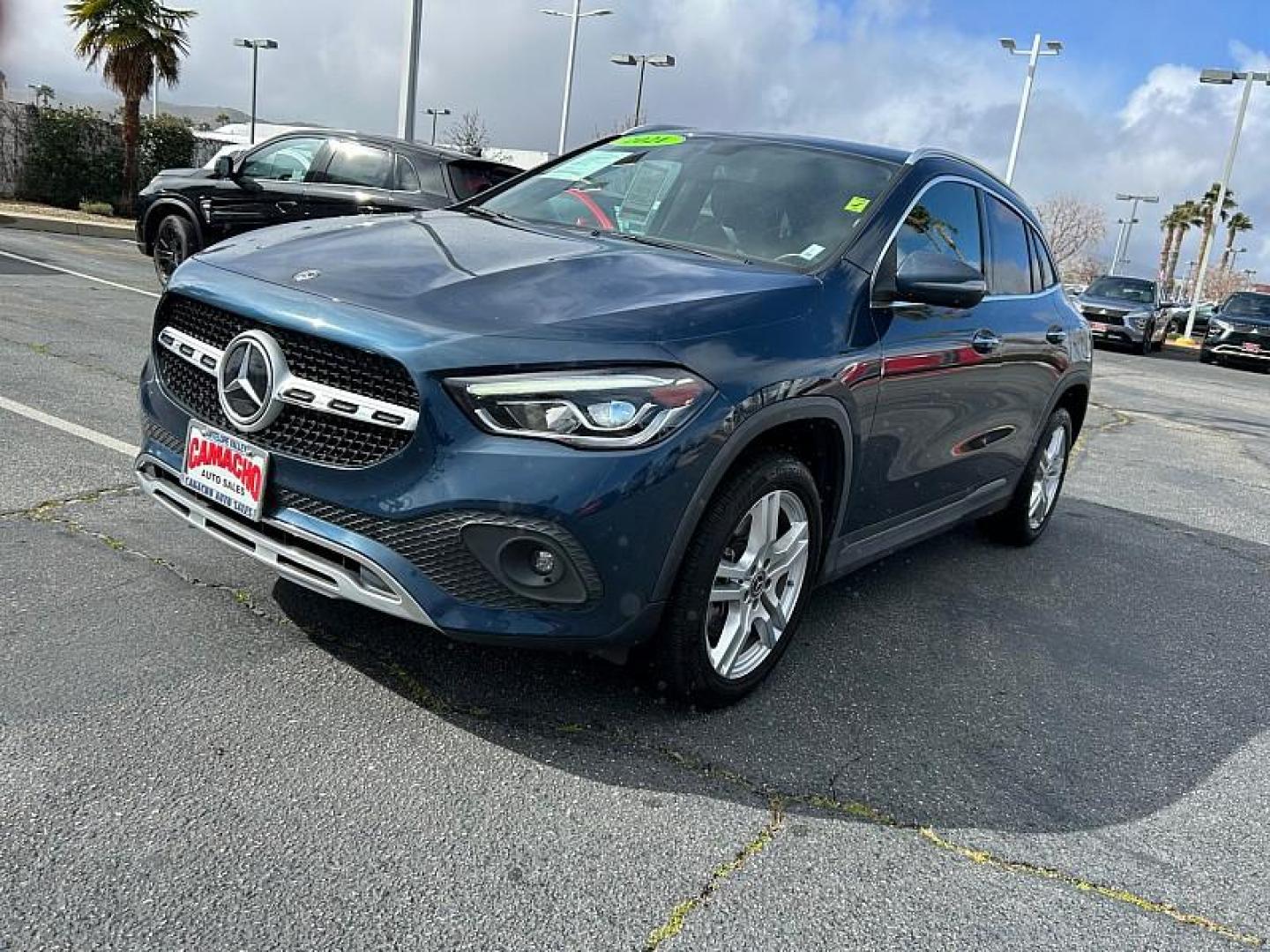 2021 BLUE Mercedes-Benz GLA (W1N4N4GB6MJ) with an 4-Cyl Turbo 2.0 Liter engine, Automatic 8-Spd DCT transmission, located at 412 Auto Vista Drive, Palmdale, CA, 93551, (661) 945-0620, 34.592636, -118.136681 - Photo#2
