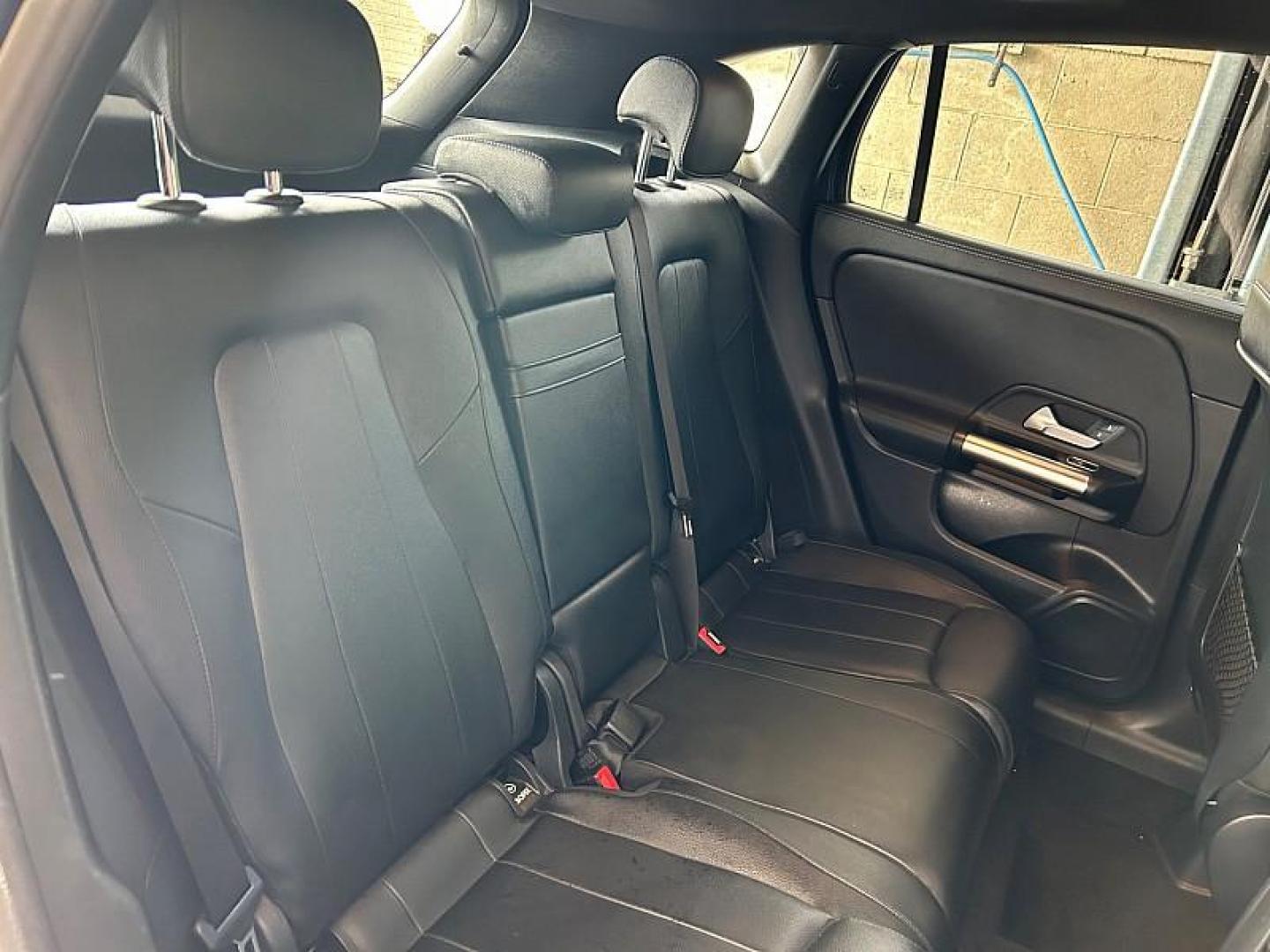 2021 BLUE Mercedes-Benz GLA (W1N4N4GB6MJ) with an 4-Cyl Turbo 2.0 Liter engine, Automatic 8-Spd DCT transmission, located at 412 Auto Vista Drive, Palmdale, CA, 93551, (661) 945-0620, 34.592636, -118.136681 - Photo#24