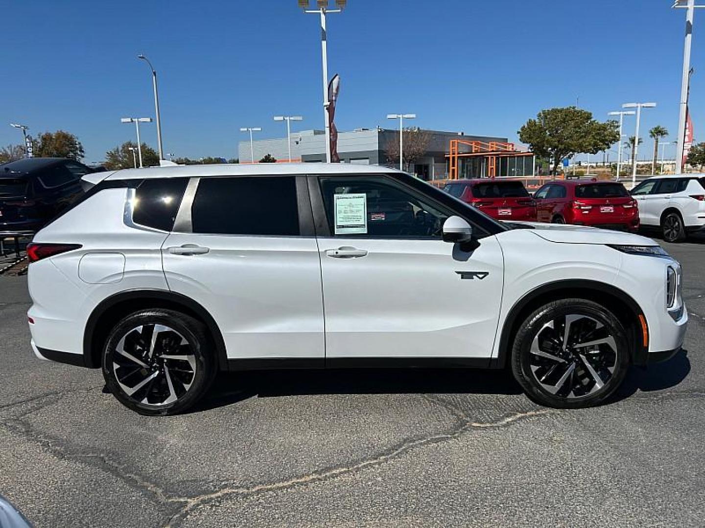 2023 WHITE Mitsubishi Outlander Plug-In Hybrid (JA4T5UA97PZ) with an 4-Cyl Hybrid 2.4 Liter engine, Automatic 1-Spd transmission, located at 412 Auto Vista Drive, Palmdale, CA, 93551, (661) 945-0620, 34.592636, -118.136681 - Photo#10