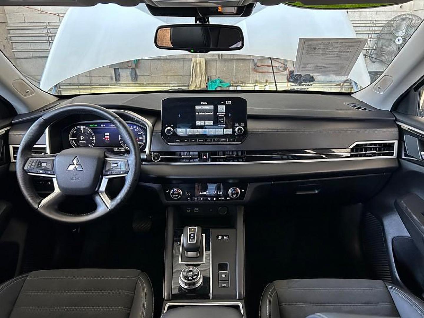 2023 WHITE Mitsubishi Outlander Plug-In Hybrid (JA4T5UA97PZ) with an 4-Cyl Hybrid 2.4 Liter engine, Automatic 1-Spd transmission, located at 412 Auto Vista Drive, Palmdale, CA, 93551, (661) 945-0620, 34.592636, -118.136681 - Photo#18