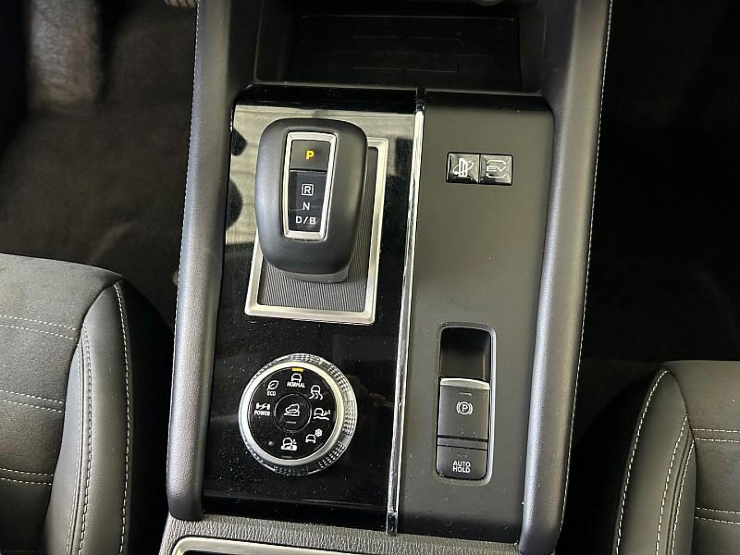 2023 WHITE Mitsubishi Outlander Plug-In Hybrid (JA4T5UA97PZ) with an 4-Cyl Hybrid 2.4 Liter engine, Automatic 1-Spd transmission, located at 412 Auto Vista Drive, Palmdale, CA, 93551, (661) 945-0620, 34.592636, -118.136681 - Photo#20