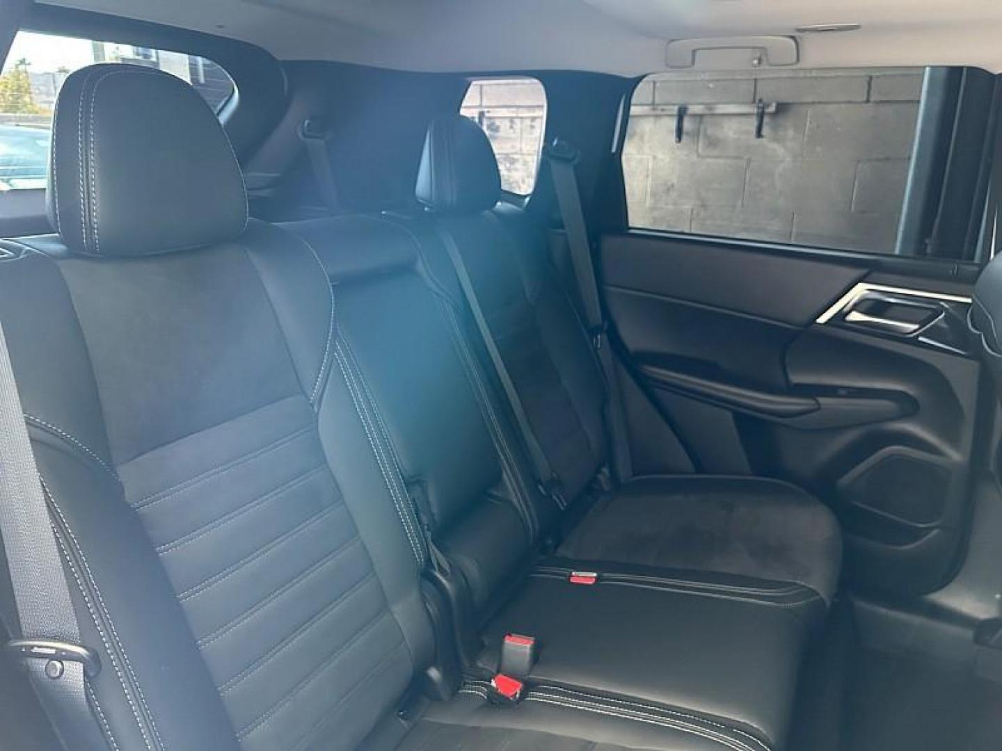 2023 WHITE Mitsubishi Outlander Plug-In Hybrid (JA4T5UA97PZ) with an 4-Cyl Hybrid 2.4 Liter engine, Automatic 1-Spd transmission, located at 412 Auto Vista Drive, Palmdale, CA, 93551, (661) 945-0620, 34.592636, -118.136681 - Photo#28