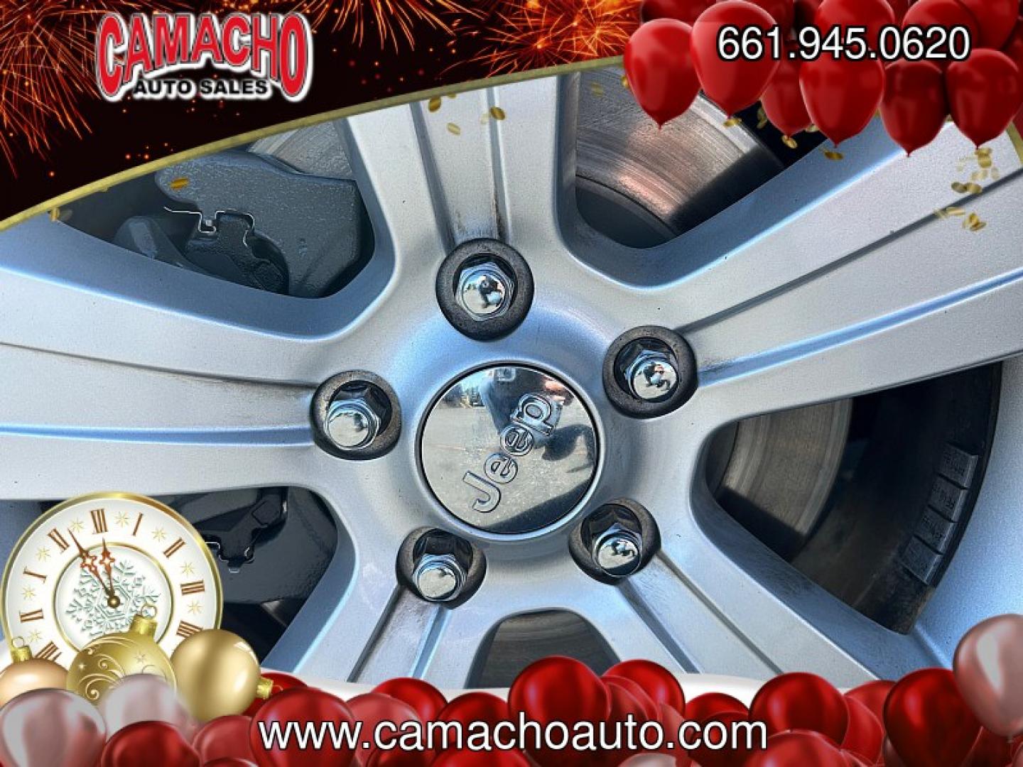 2016 Jeep Compass (1C4NJCBA5GD) with an 4-Cyl 2.0 Liter engine, located at 412 Auto Vista Drive, Palmdale, CA, 93551, (661) 945-0620, 34.592636, -118.136681 - Photo#15