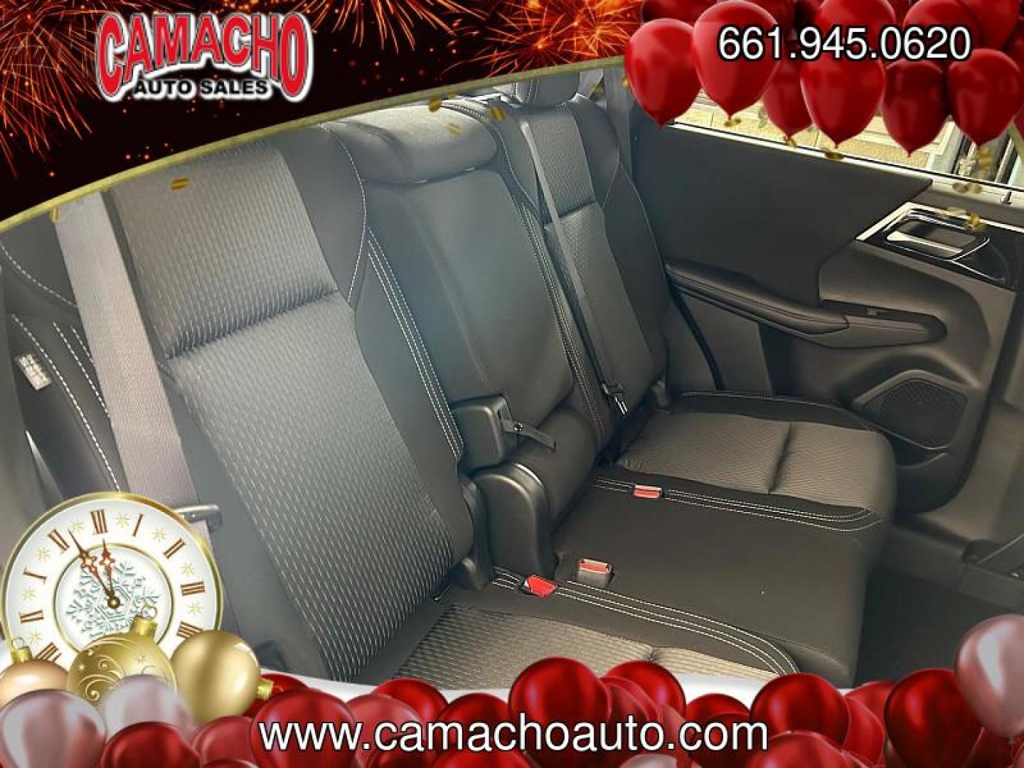 2025 SILVER Mitsubishi Outlander Plug-In Hybrid (JA4T5UA9XSZ) with an 4-Cyl Hybrid 2.4 Liter engine, Automatic 1-Spd transmission, located at 412 Auto Vista Drive, Palmdale, CA, 93551, (661) 945-0620, 34.592636, -118.136681- Photo#29
