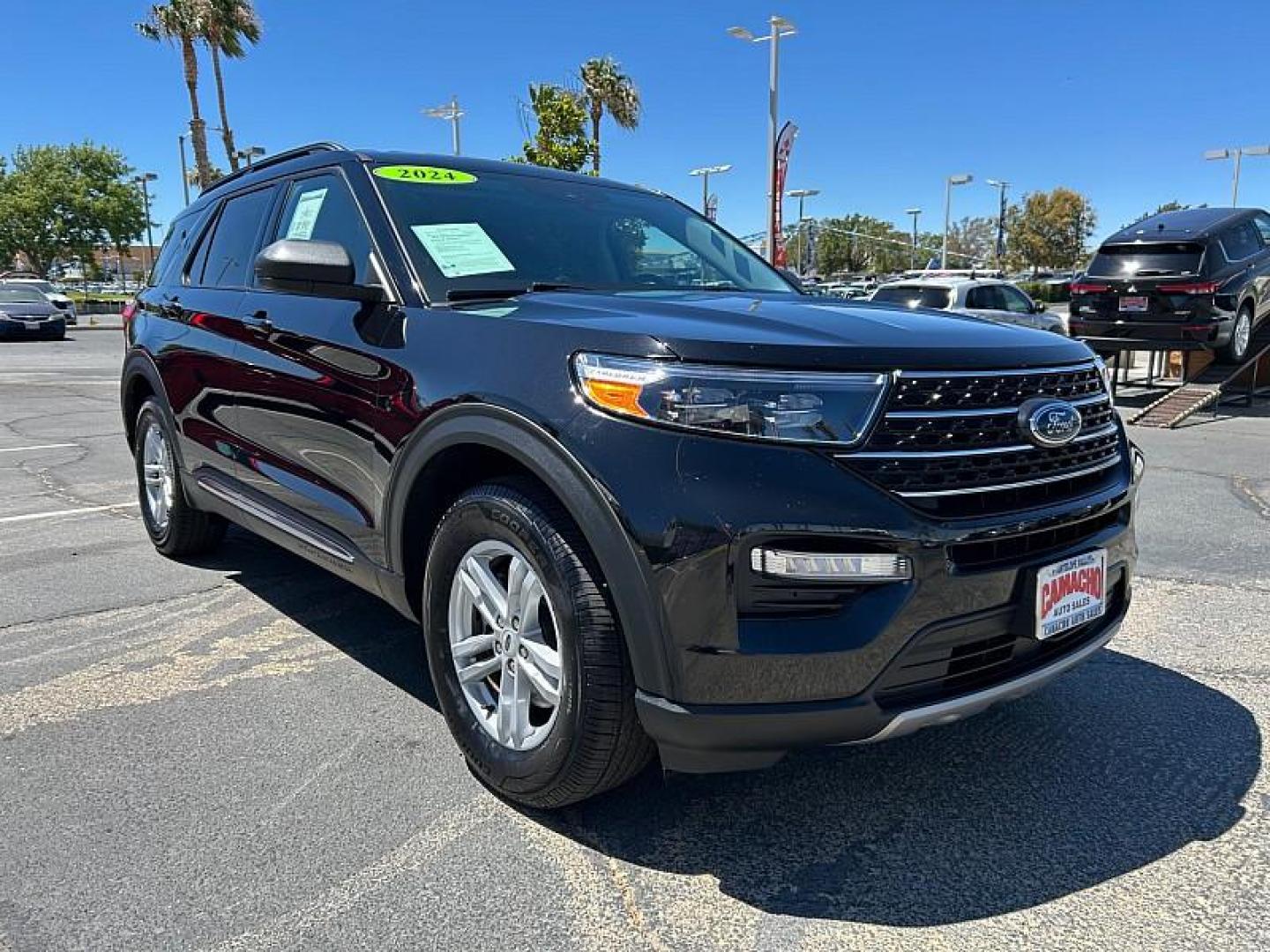 2024 BLACK Ford Explorer (1FMSK7DH1RG) with an 4-Cyl EcoBoost Turbo 2.3 Liter engine, Automatic 10-Spd transmission, located at 412 Auto Vista Drive, Palmdale, CA, 93551, (661) 945-0620, 34.592636, -118.136681 - Photo#0