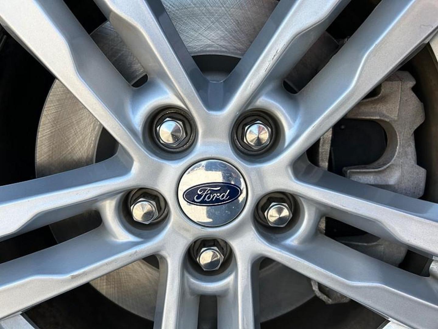 2024 BLACK Ford Explorer (1FMSK7DH1RG) with an 4-Cyl EcoBoost Turbo 2.3 Liter engine, Automatic 10-Spd transmission, located at 412 Auto Vista Drive, Palmdale, CA, 93551, (661) 945-0620, 34.592636, -118.136681 - Photo#11