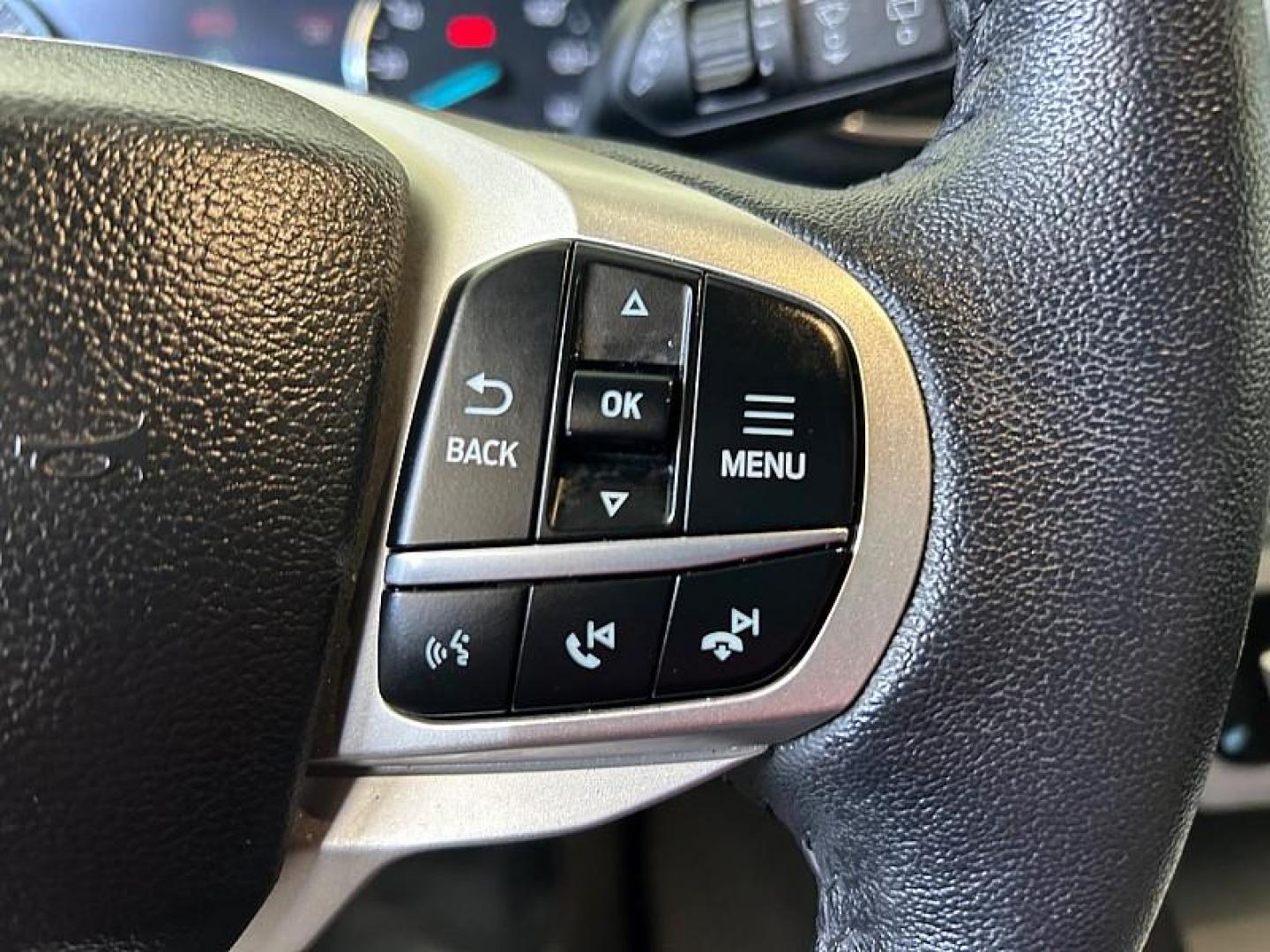 2024 BLACK Ford Explorer (1FMSK7DH1RG) with an 4-Cyl EcoBoost Turbo 2.3 Liter engine, Automatic 10-Spd transmission, located at 412 Auto Vista Drive, Palmdale, CA, 93551, (661) 945-0620, 34.592636, -118.136681 - Photo#19