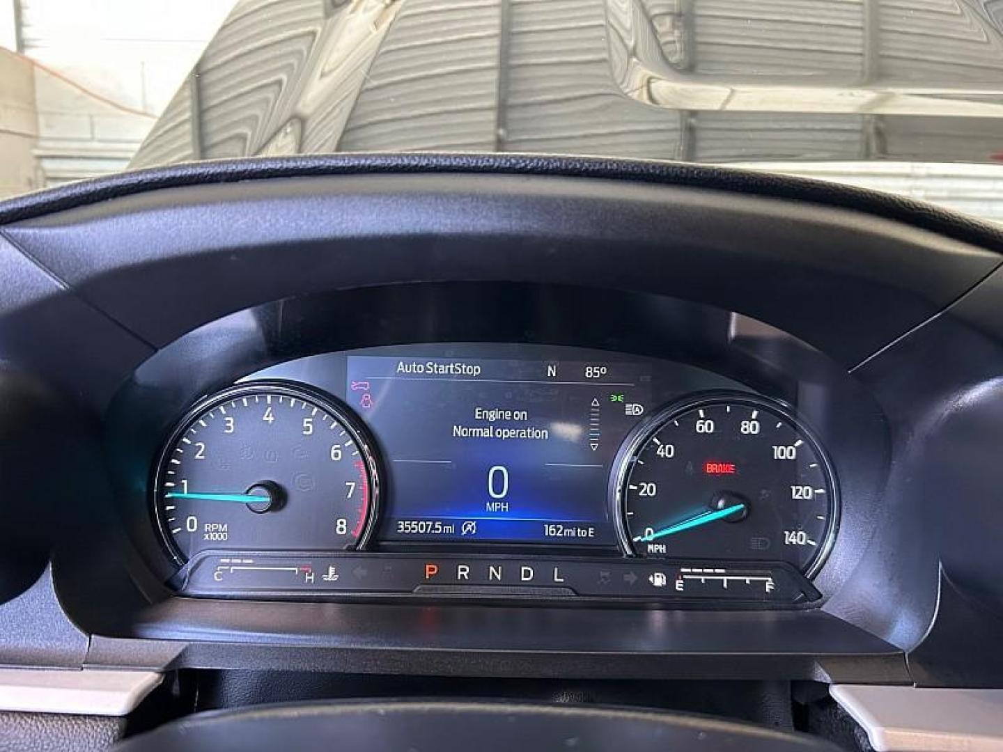 2024 BLACK Ford Explorer (1FMSK7DH1RG) with an 4-Cyl EcoBoost Turbo 2.3 Liter engine, Automatic 10-Spd transmission, located at 412 Auto Vista Drive, Palmdale, CA, 93551, (661) 945-0620, 34.592636, -118.136681 - Photo#25