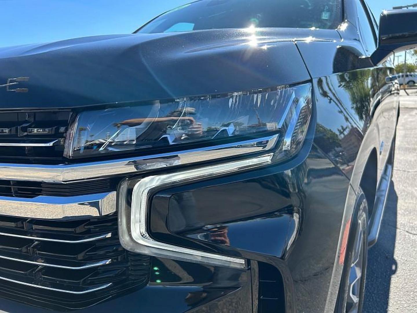 2024 BLACK Chevrolet Tahoe (1GNSCNKDXRR) with an 8-Cyl 5.3 Liter engine, Automatic 10-Spd transmission, located at 412 Auto Vista Drive, Palmdale, CA, 93551, (661) 945-0620, 34.592636, -118.136681 - Photo#8