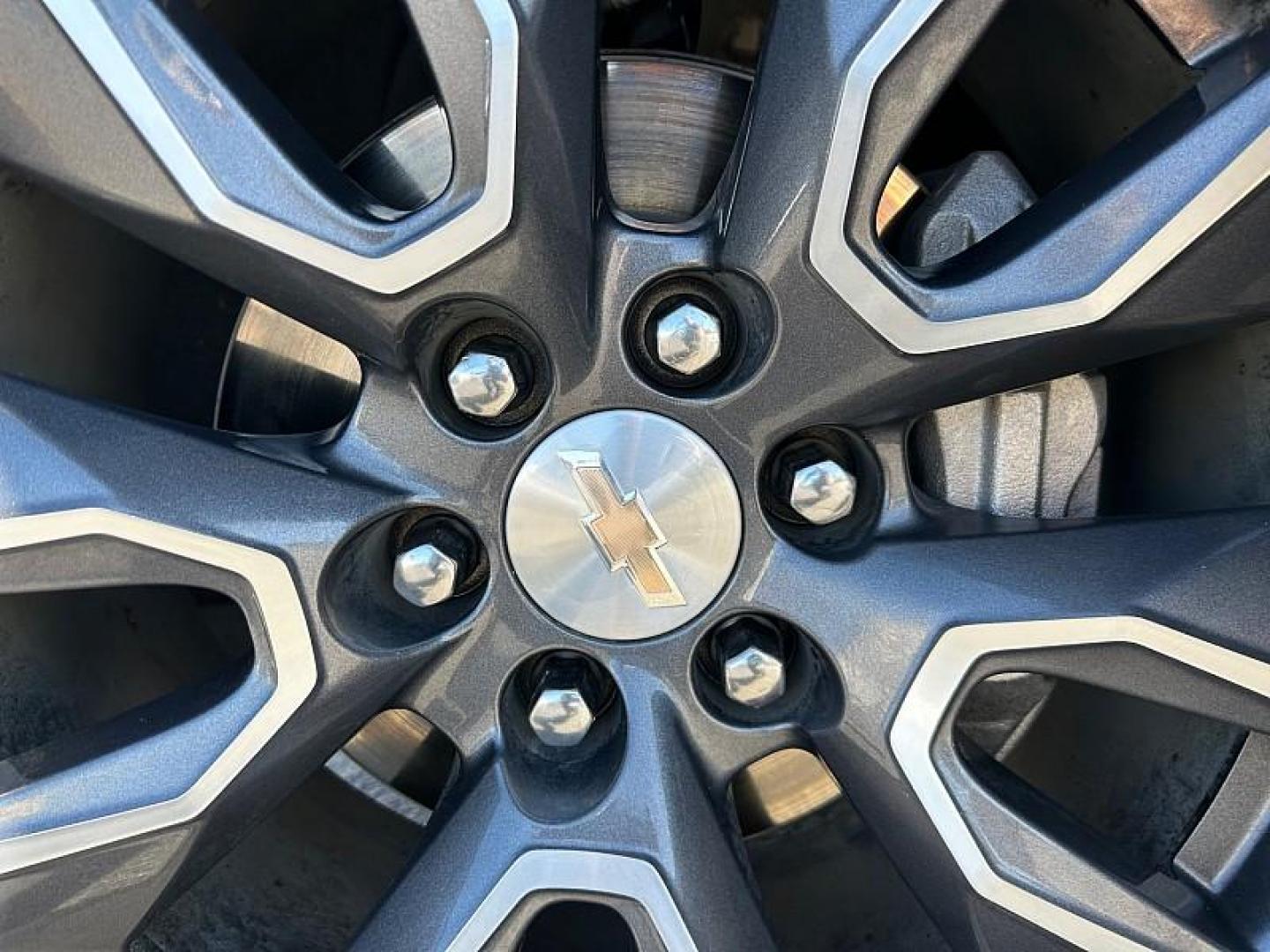 2024 BLACK Chevrolet Tahoe (1GNSCNKDXRR) with an 8-Cyl 5.3 Liter engine, Automatic 10-Spd transmission, located at 412 Auto Vista Drive, Palmdale, CA, 93551, (661) 945-0620, 34.592636, -118.136681 - Photo#15