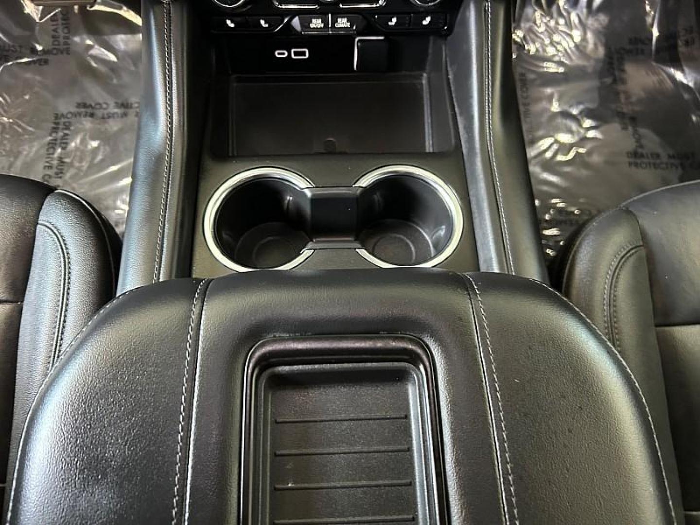 2024 BLACK Chevrolet Tahoe (1GNSCNKDXRR) with an 8-Cyl 5.3 Liter engine, Automatic 10-Spd transmission, located at 412 Auto Vista Drive, Palmdale, CA, 93551, (661) 945-0620, 34.592636, -118.136681 - Photo#18