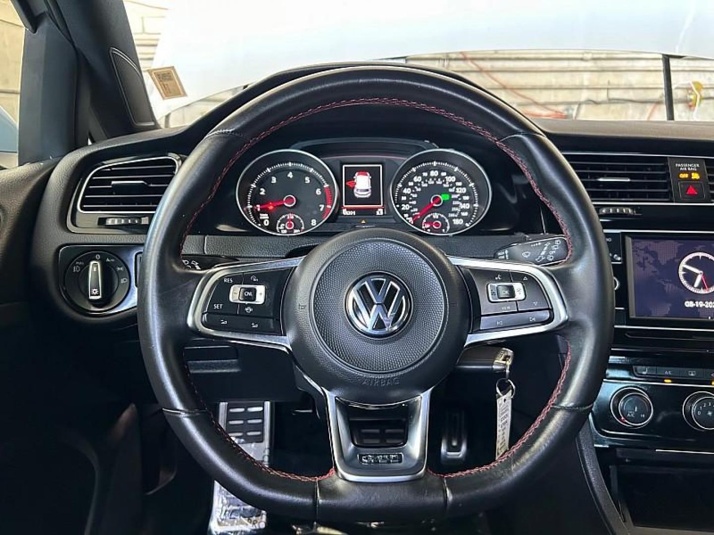 2019 WHITE Volkswagen GTI (3VW6T7AU0KM) with an 4-Cyl Turbo 2.0 Liter engine, Automatic 7-Spd DSG w/Tiptronic transmission, located at 412 Auto Vista Drive, Palmdale, CA, 93551, (661) 945-0620, 34.592636, -118.136681 - Photo#18