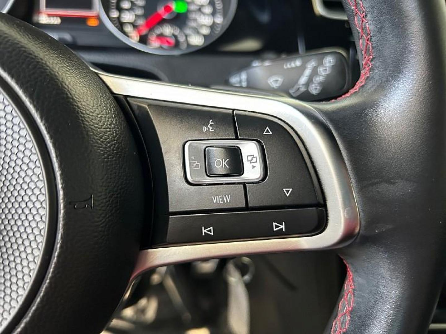 2019 WHITE Volkswagen GTI (3VW6T7AU0KM) with an 4-Cyl Turbo 2.0 Liter engine, Automatic 7-Spd DSG w/Tiptronic transmission, located at 412 Auto Vista Drive, Palmdale, CA, 93551, (661) 945-0620, 34.592636, -118.136681 - Photo#25