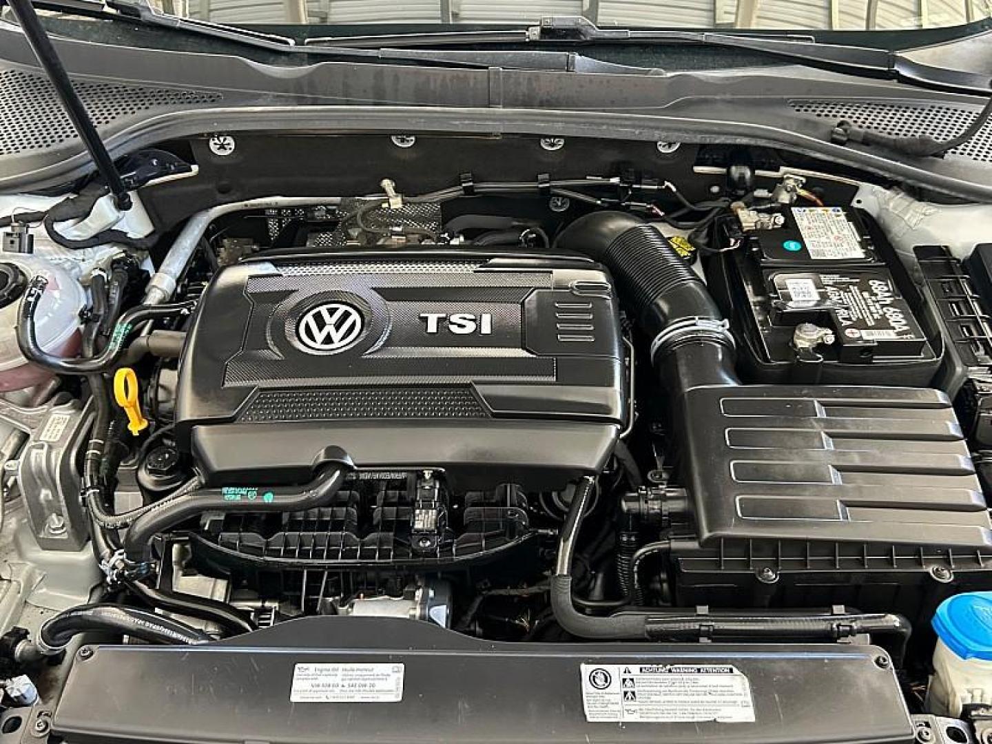 2019 WHITE Volkswagen GTI (3VW6T7AU0KM) with an 4-Cyl Turbo 2.0 Liter engine, Automatic 7-Spd DSG w/Tiptronic transmission, located at 412 Auto Vista Drive, Palmdale, CA, 93551, (661) 945-0620, 34.592636, -118.136681 - Photo#30