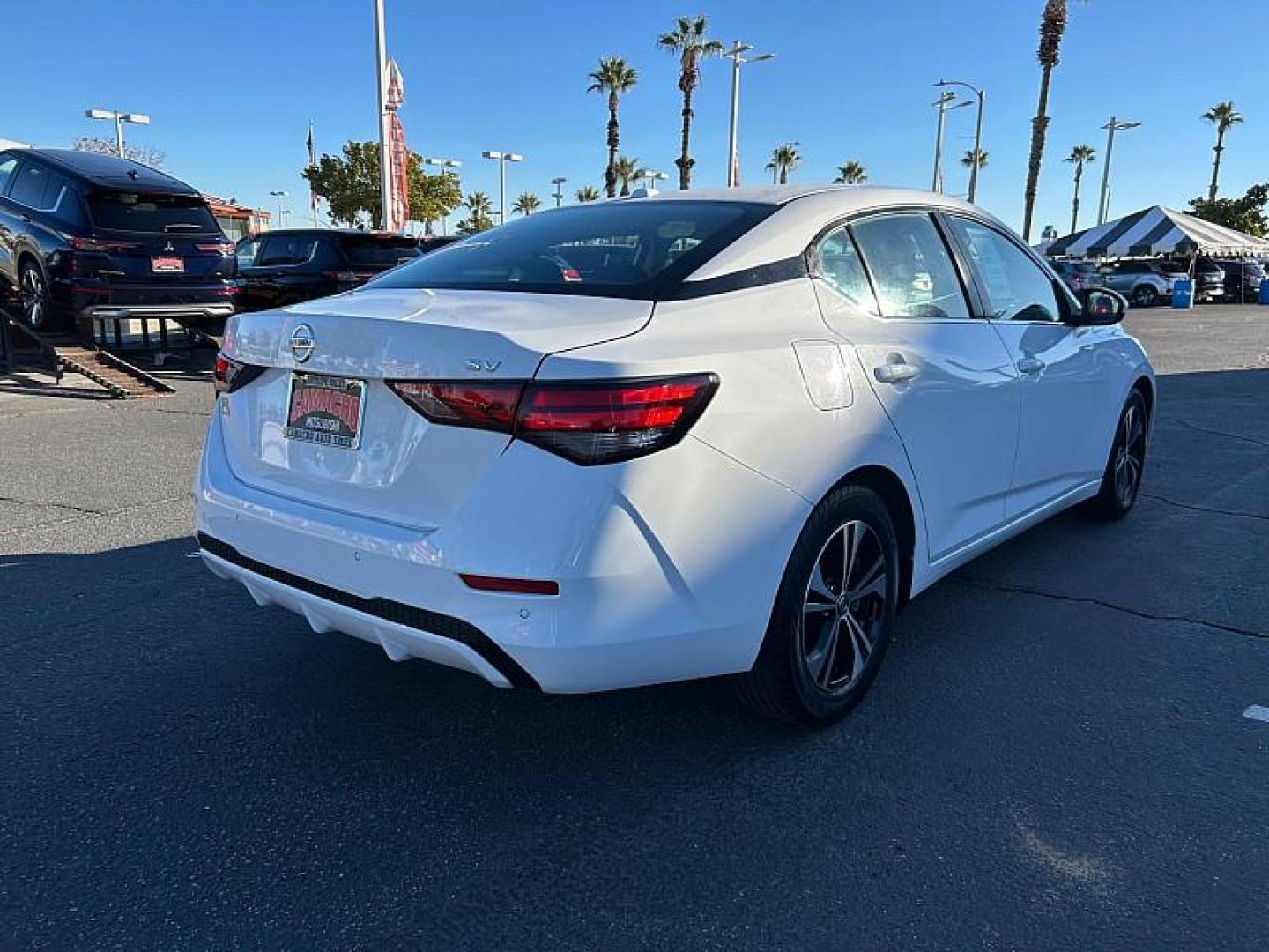 2021 WHITE Nissan Sentra (3N1AB8CV8MY) with an 4-Cyl 2.0 Liter engine, Automatic CVT w/Xtronic transmission, located at 412 Auto Vista Drive, Palmdale, CA, 93551, (661) 945-0620, 34.592636, -118.136681 - Photo#2