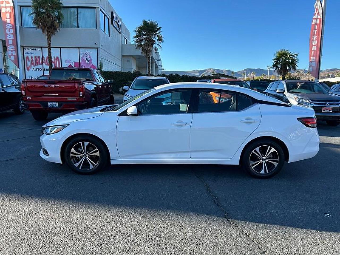 2021 WHITE Nissan Sentra (3N1AB8CV8MY) with an 4-Cyl 2.0 Liter engine, Automatic CVT w/Xtronic transmission, located at 412 Auto Vista Drive, Palmdale, CA, 93551, (661) 945-0620, 34.592636, -118.136681 - Photo#5