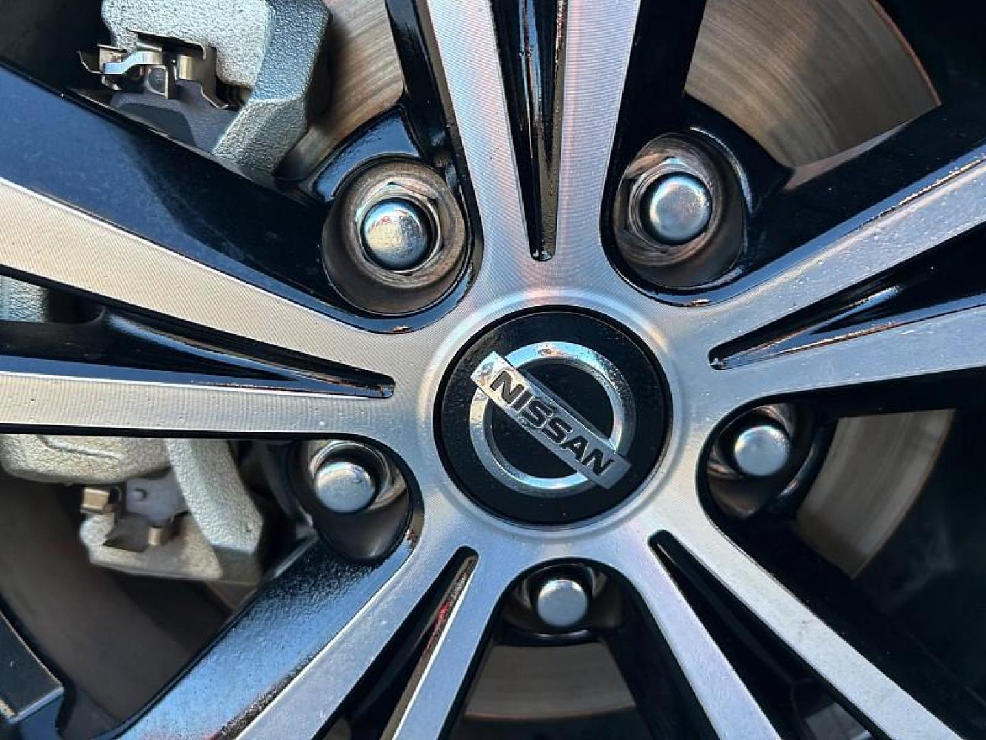 2021 WHITE Nissan Sentra (3N1AB8CV8MY) with an 4-Cyl 2.0 Liter engine, Automatic CVT w/Xtronic transmission, located at 412 Auto Vista Drive, Palmdale, CA, 93551, (661) 945-0620, 34.592636, -118.136681 - Photo#15