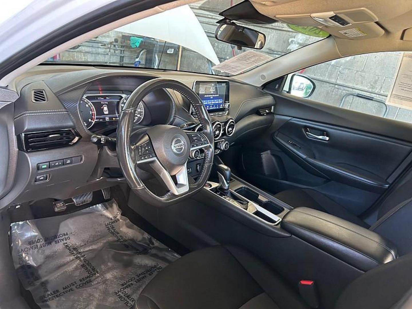 2021 WHITE Nissan Sentra (3N1AB8CV8MY) with an 4-Cyl 2.0 Liter engine, Automatic CVT w/Xtronic transmission, located at 412 Auto Vista Drive, Palmdale, CA, 93551, (661) 945-0620, 34.592636, -118.136681 - Photo#17