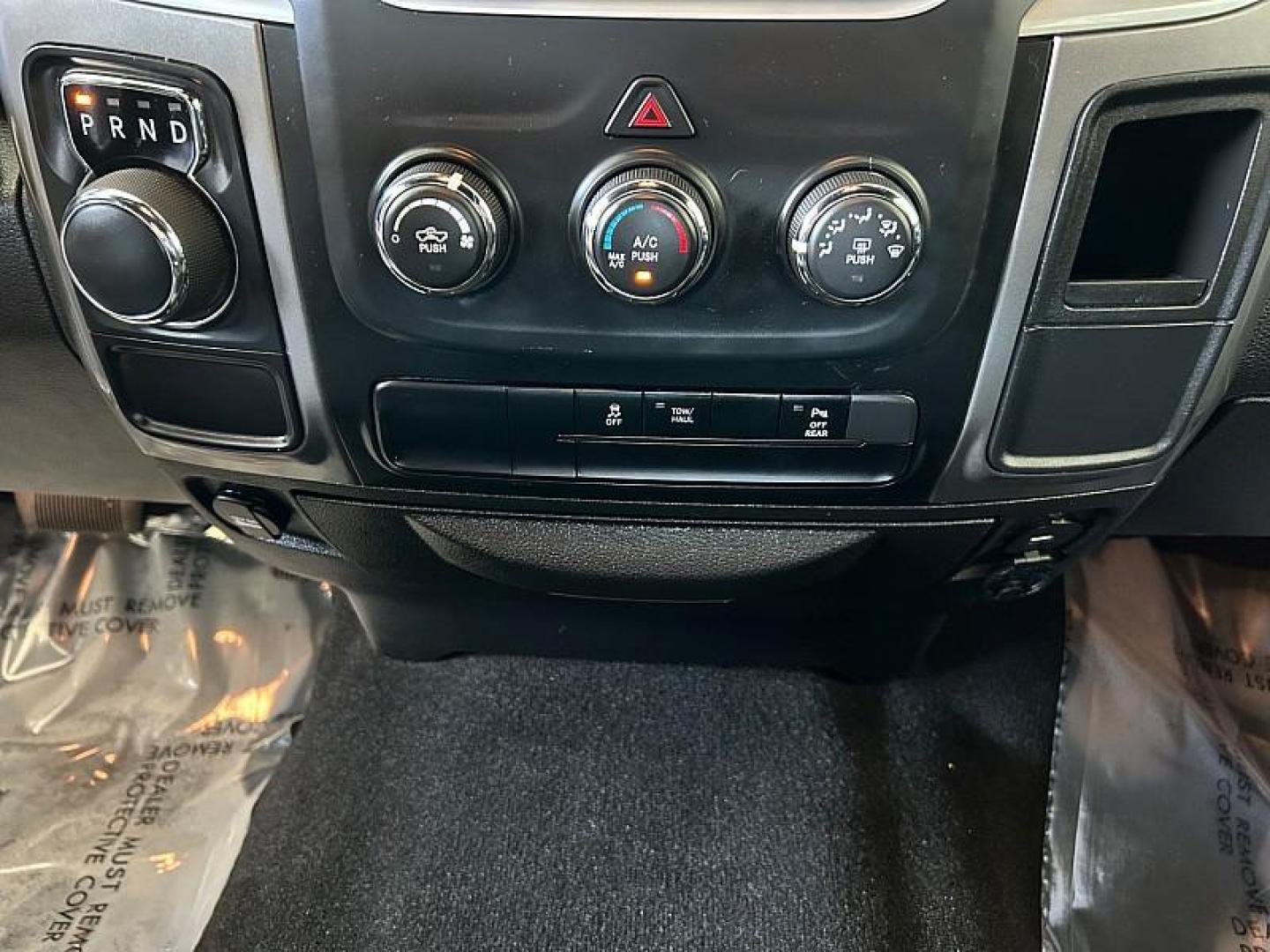 2024 WHITE Ram 1500 Classic 2WD (1C6RR6LG3RS) with an 6-Cyl 3.6 Liter engine, Automatic 8-Spd transmission, located at 412 Auto Vista Drive, Palmdale, CA, 93551, (661) 945-0620, 34.592636, -118.136681 - Photo#20