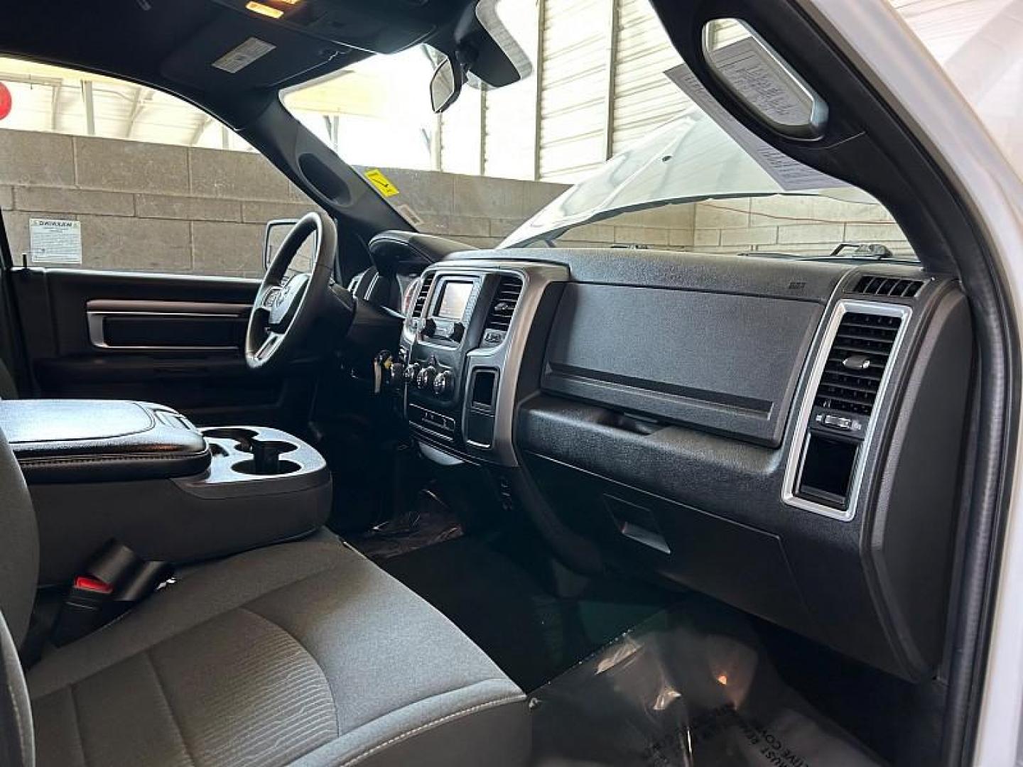 2024 WHITE Ram 1500 Classic 2WD (1C6RR6LG3RS) with an 6-Cyl 3.6 Liter engine, Automatic 8-Spd transmission, located at 412 Auto Vista Drive, Palmdale, CA, 93551, (661) 945-0620, 34.592636, -118.136681 - Photo#26