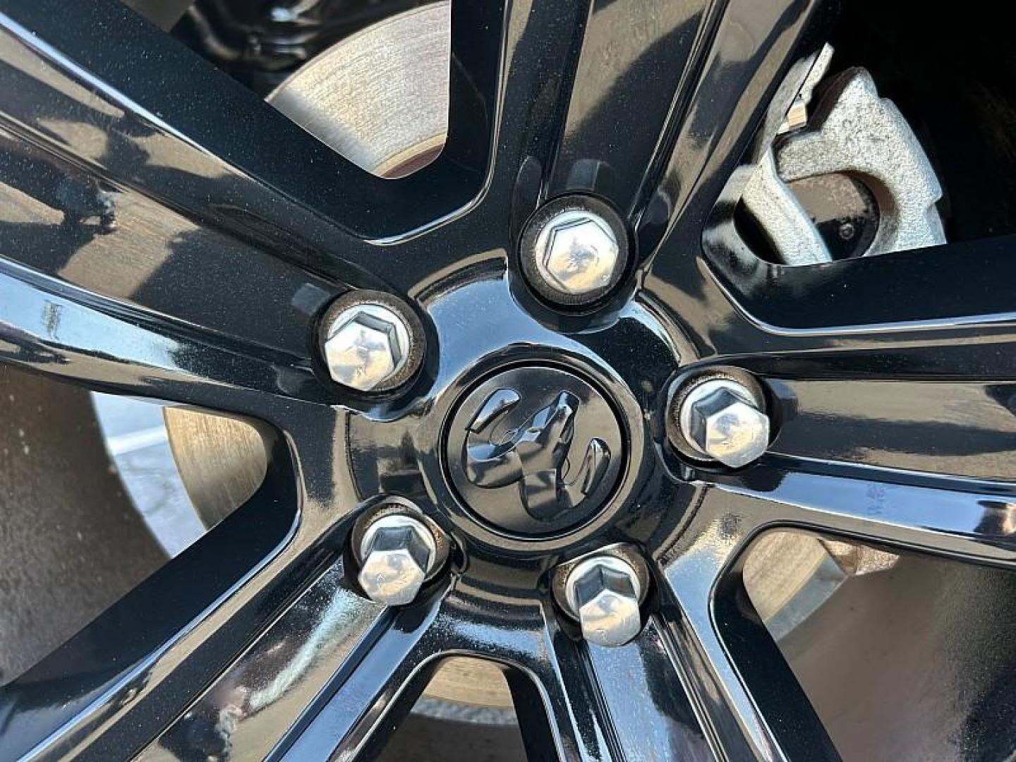 2024 RED Ram 1500 Classic 4WD (1C6RR7LG4RS) with an 6-Cyl 3.6 Liter engine, Automatic 8-Spd transmission, located at 412 Auto Vista Drive, Palmdale, CA, 93551, (661) 945-0620, 34.592636, -118.136681 - Photo#16