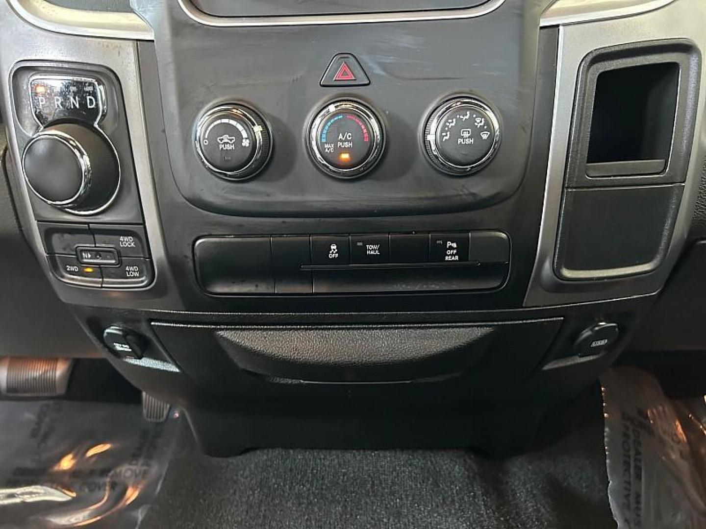 2024 RED Ram 1500 Classic 4WD (1C6RR7LG4RS) with an 6-Cyl 3.6 Liter engine, Automatic 8-Spd transmission, located at 412 Auto Vista Drive, Palmdale, CA, 93551, (661) 945-0620, 34.592636, -118.136681 - Photo#26