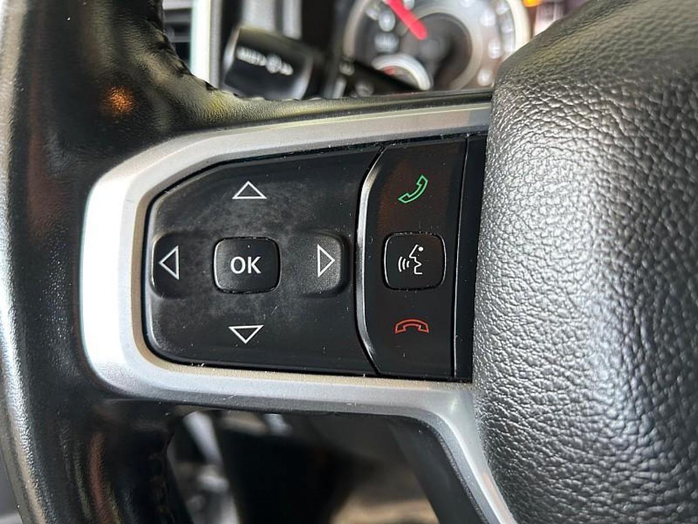 2021 SILVER Ram 1500 2WD (1C6RREFT7MN) with an 8-Cyl 5.7 Liter engine, Automatic 8-Spd transmission, located at 412 Auto Vista Drive, Palmdale, CA, 93551, (661) 945-0620, 34.592636, -118.136681 - Photo#27