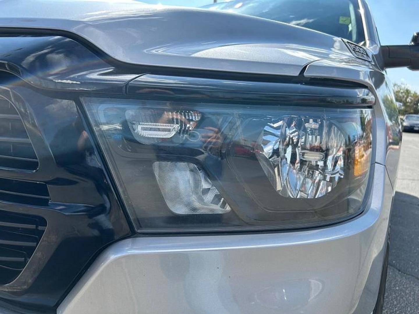 2021 SILVER Ram 1500 2WD (1C6RREFT7MN) with an 8-Cyl 5.7 Liter engine, Automatic 8-Spd transmission, located at 412 Auto Vista Drive, Palmdale, CA, 93551, (661) 945-0620, 34.592636, -118.136681 - Photo#9