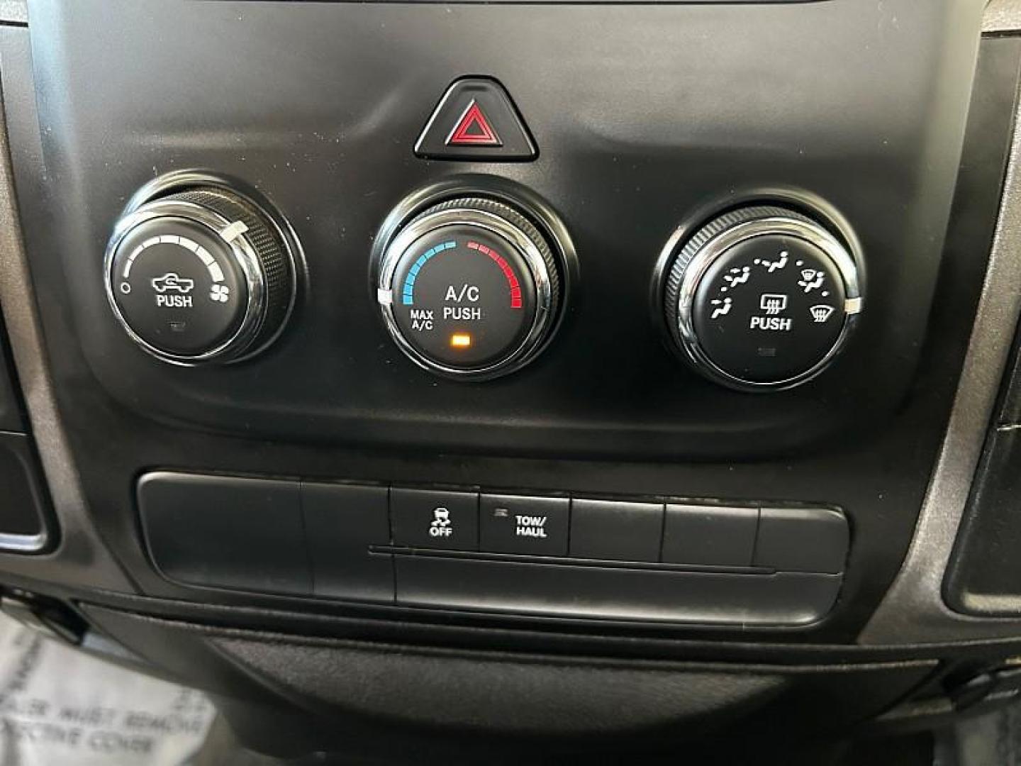 2019 SILVER Ram 1500 Classic 2WD (1C6RR6FG3KS) with an 6-Cyl 3.6 Liter engine, Automatic 8-Spd transmission, located at 412 Auto Vista Drive, Palmdale, CA, 93551, (661) 945-0620, 34.592636, -118.136681 - Photo#12