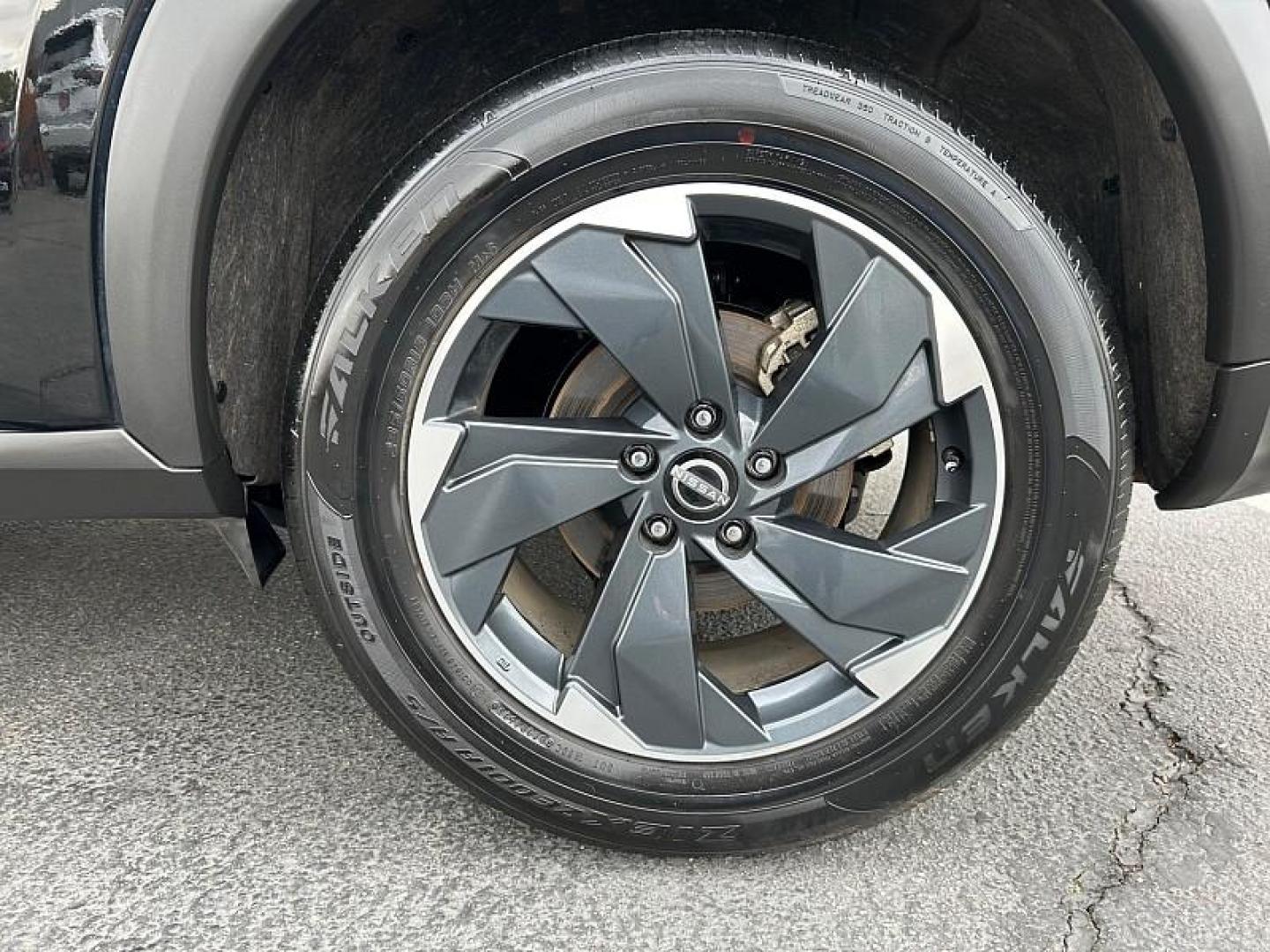 2024 BLACK Nissan Rogue (5N1BT3BA3RC) with an 3-Cyl Turbo 1.5 Liter engine, Automatic CVT transmission, located at 412 Auto Vista Drive, Palmdale, CA, 93551, (661) 945-0620, 34.592636, -118.136681 - Photo#19