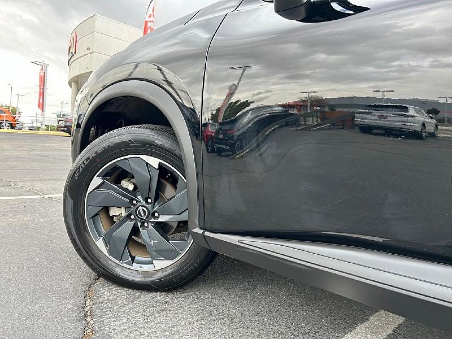 2024 BLACK Nissan Rogue (5N1BT3BA3RC) with an 3-Cyl Turbo 1.5 Liter engine, Automatic CVT transmission, located at 412 Auto Vista Drive, Palmdale, CA, 93551, (661) 945-0620, 34.592636, -118.136681 - Photo#26