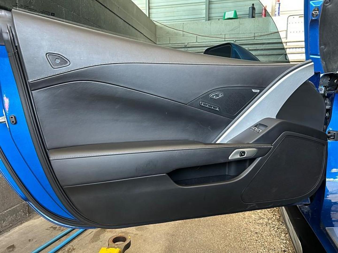 2015 BLUE Chevrolet Corvette (1G1YM2D78F5) with an V8 6.2 Liter engine, located at 412 Auto Vista Drive, Palmdale, CA, 93551, (661) 945-0620, 34.592636, -118.136681 - Photo#16