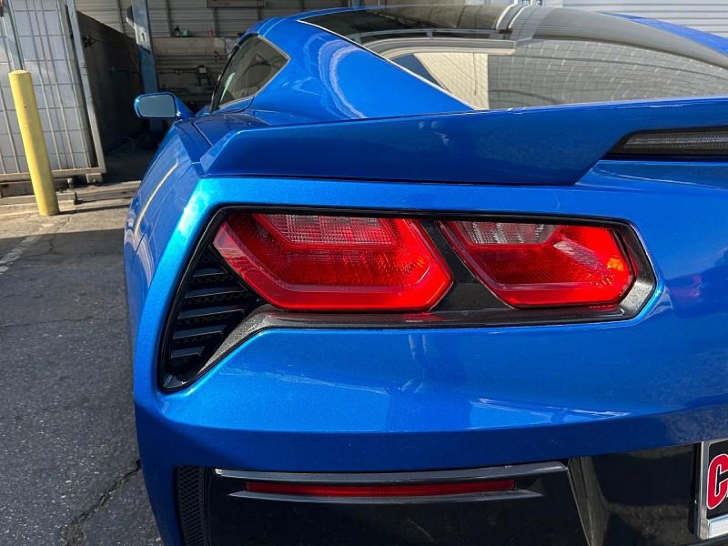 2015 BLUE Chevrolet Corvette (1G1YM2D78F5) with an V8 6.2 Liter engine, Automatic transmission, located at 412 Auto Vista Drive, Palmdale, CA, 93551, (661) 945-0620, 34.592636, -118.136681 - Photo#11