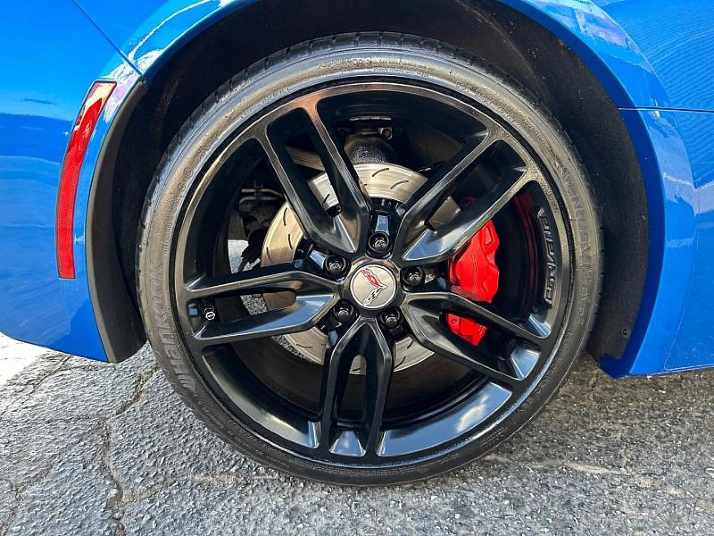 2015 BLUE Chevrolet Corvette (1G1YM2D78F5) with an V8 6.2 Liter engine, Automatic transmission, located at 412 Auto Vista Drive, Palmdale, CA, 93551, (661) 945-0620, 34.592636, -118.136681 - Photo#13
