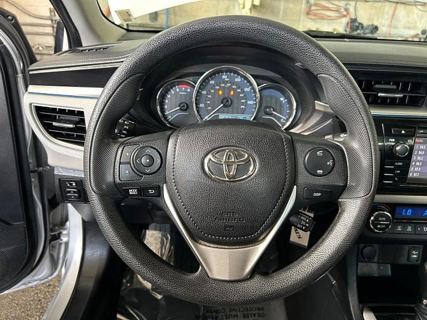 2016 SILVER Toyota Corolla (2T1BURHE4GC) with an 4-Cyl 1.8 Liter engine, Automatic CVTi-S transmission, located at 412 Auto Vista Drive, Palmdale, CA, 93551, (661) 945-0620, 34.592636, -118.136681 - Photo#10