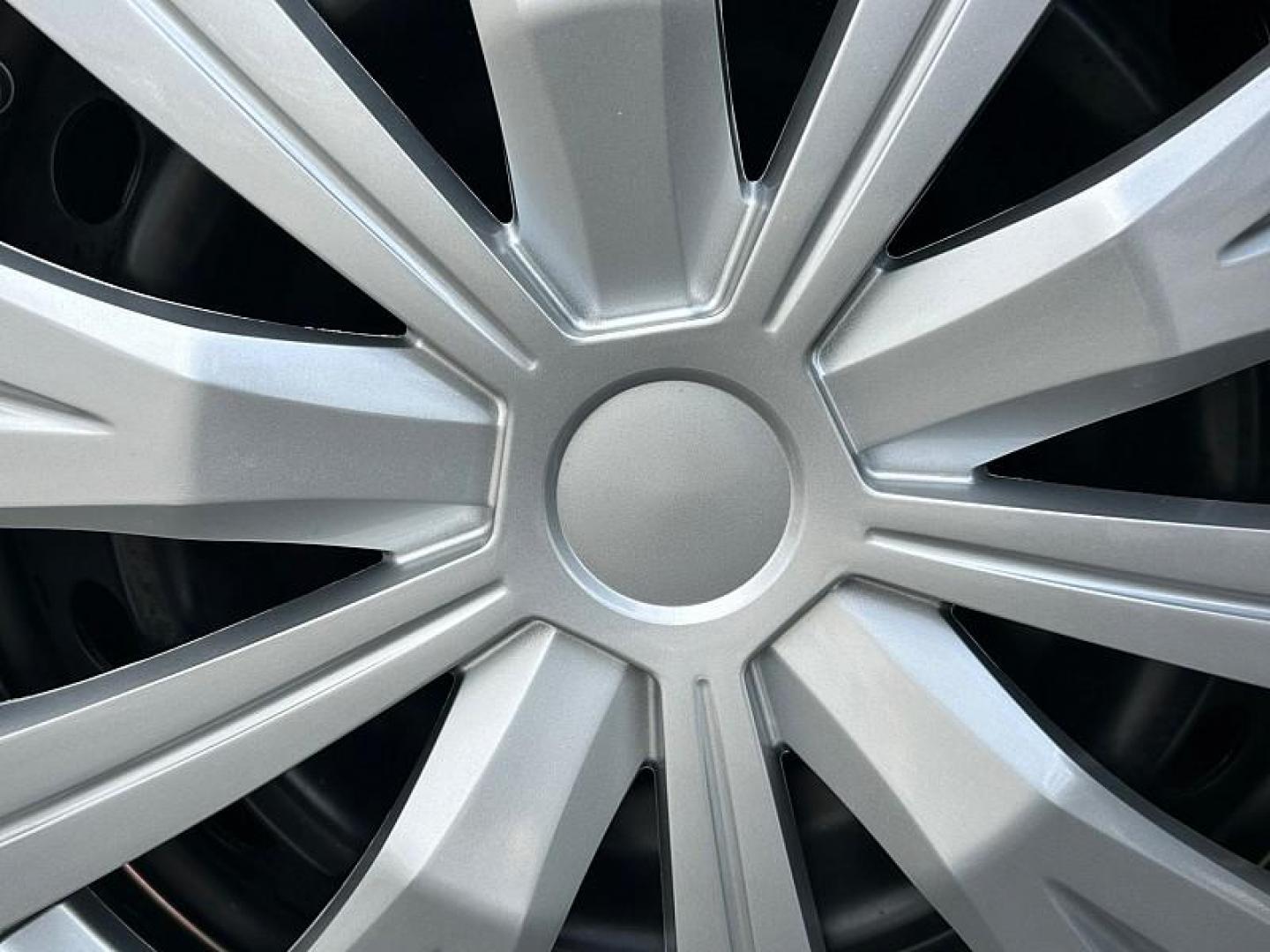 2016 SILVER Toyota Corolla (2T1BURHE4GC) with an 4-Cyl 1.8 Liter engine, Automatic CVTi-S transmission, located at 412 Auto Vista Drive, Palmdale, CA, 93551, (661) 945-0620, 34.592636, -118.136681 - Photo#14