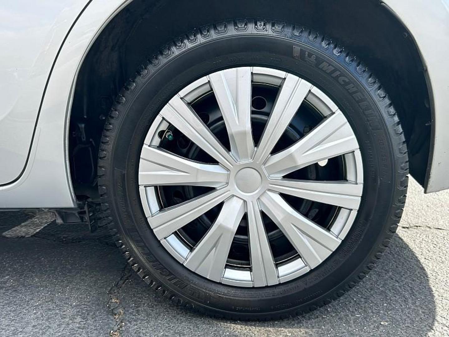 2016 SILVER Toyota Corolla (2T1BURHE4GC) with an 4-Cyl 1.8 Liter engine, Automatic CVTi-S transmission, located at 412 Auto Vista Drive, Palmdale, CA, 93551, (661) 945-0620, 34.592636, -118.136681 - Photo#16