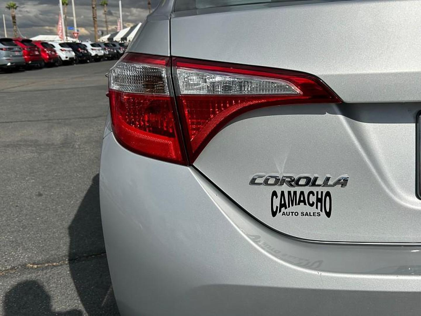 2016 SILVER Toyota Corolla (2T1BURHE4GC) with an 4-Cyl 1.8 Liter engine, Automatic CVTi-S transmission, located at 412 Auto Vista Drive, Palmdale, CA, 93551, (661) 945-0620, 34.592636, -118.136681 - Photo#18