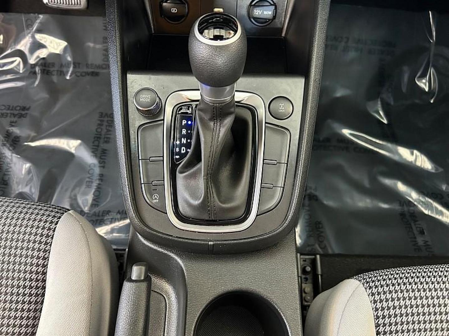 2023 BLACK Hyundai Kona (KM8K2CAB3PU) with an 4-Cyl 2.0 Liter engine, Automatic CVT transmission, located at 412 Auto Vista Drive, Palmdale, CA, 93551, (661) 945-0620, 34.592636, -118.136681 - Photo#19