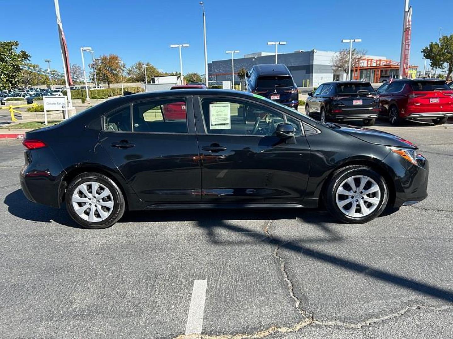 2022 BLACK Toyota Corolla (JTDEPMAE9NJ) with an 4-Cyl 1.8 Liter engine, Automatic CVTi-S transmission, located at 412 Auto Vista Drive, Palmdale, CA, 93551, (661) 945-0620, 34.592636, -118.136681 - Photo#10