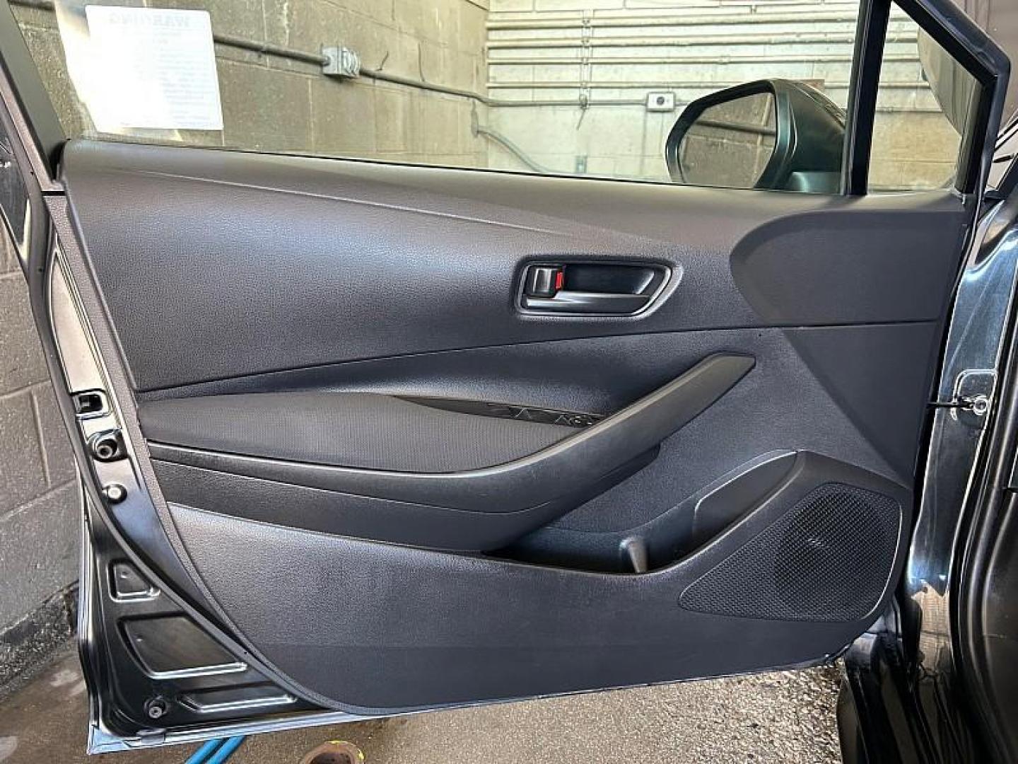 2022 BLACK Toyota Corolla (JTDEPMAE9NJ) with an 4-Cyl 1.8 Liter engine, Automatic CVTi-S transmission, located at 412 Auto Vista Drive, Palmdale, CA, 93551, (661) 945-0620, 34.592636, -118.136681 - Photo#15