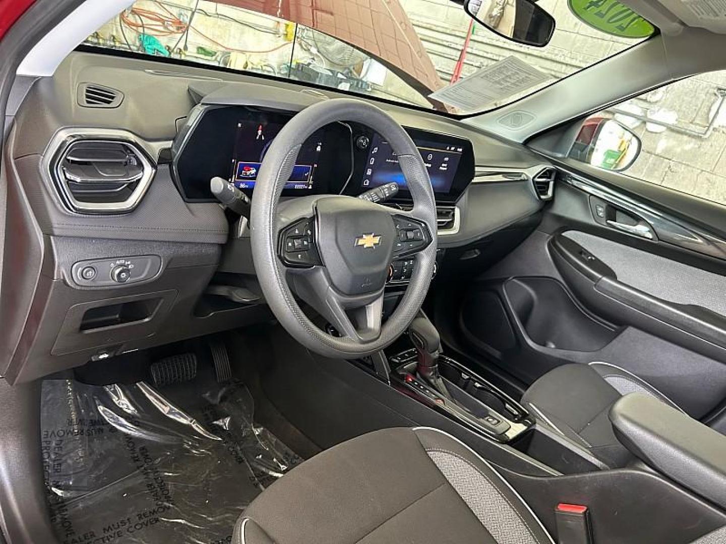 2024 RED Chevrolet Trailblazer (KL79MPS27RB) with an 3-Cyl Turbo 1.2 Liter engine, Automatic CVT transmission, located at 412 Auto Vista Drive, Palmdale, CA, 93551, (661) 945-0620, 34.592636, -118.136681 - Photo#17